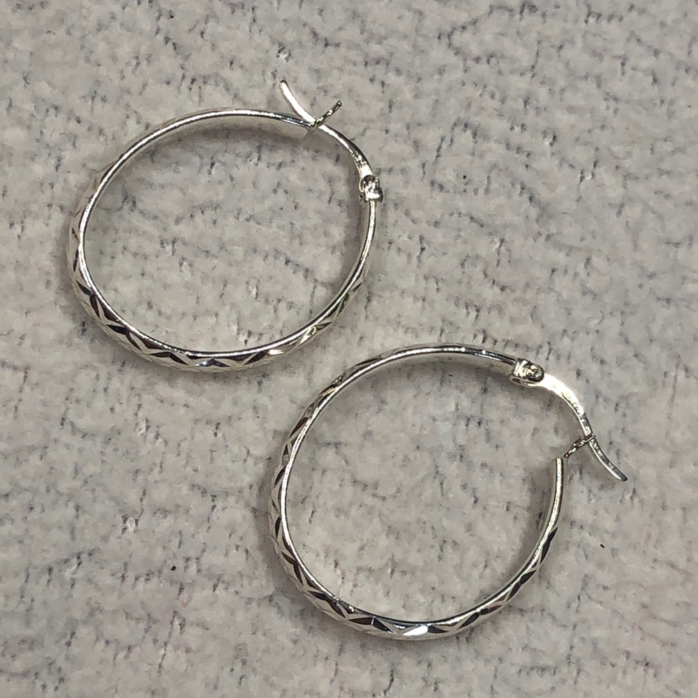 ALWAND VAHAN EUC Textured Sterling Silver Hoop Earrings - Picture 5 of 12